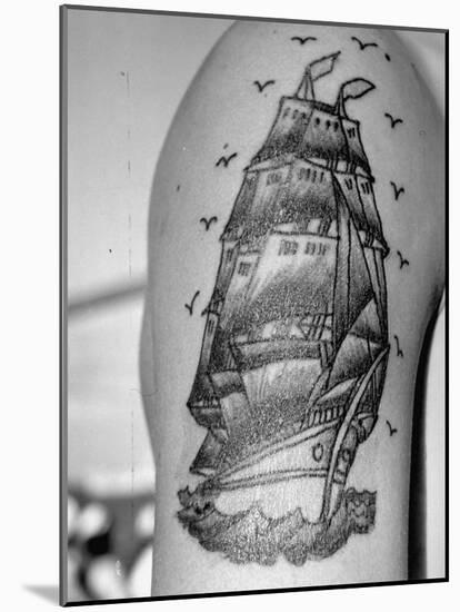 Tattoo of a Ship Being Displayed on Arm of a Us Sailor-Carl Mydans-Mounted Photographic Print