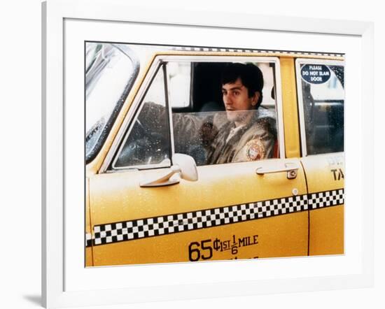 Taxi Driver by Martin Scorsese with Robert by Niro, 1976 (photo)-null-Framed Photo