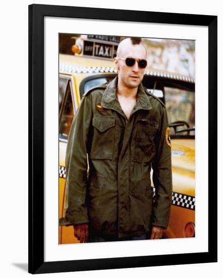 Taxi Driver, Robert De Niro, 1976-null-Framed Photo