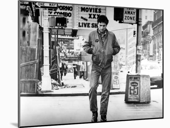 Taxi Driver, Robert De Niro, 1976-null-Mounted Photo