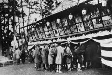 Italian Ice Cream or 'Hoky' Seller, London, Early 1900s, (1926-192)-Taylor-Giclee Print