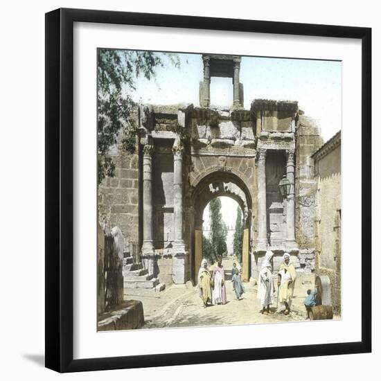 Tebessa (Algeria), Caracalla Gate, Roman Ruins-Leon, Levy et Fils-Framed Photographic Print