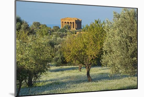 Temple of Concordia, Valley of the Temples, Agrigento, Sicily, Italy-Marco Simoni-Mounted Photographic Print