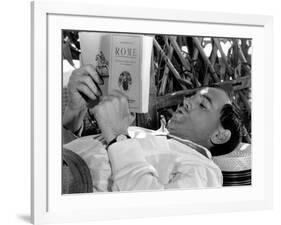 Tempo di Roma by Denys by La Patelliere with Charles Aznavour, 1963 (b/w photo)-null-Framed Photo