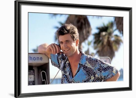 TEQUILA SUNRISE, 1988 directed by ROBERT TOWNE Mel Gibson (photo)-null-Framed Photo