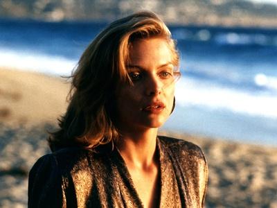 https://imgc.allpostersimages.com/img/posters/tequila-sunrise-1988-directed-by-robert-towne-michelle-pfeiffer-photo_u-L-Q1C1T190.jpg?artPerspective=n
