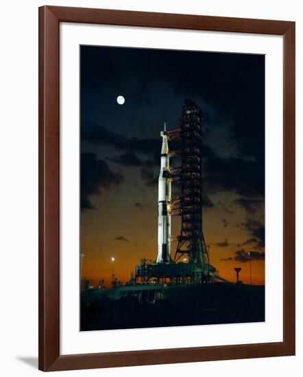 Test Flight of Giant Saturn V Rocket for Apollo 4 Mission at Kennedy Space Center, Nov 8, 1967-null-Framed Photo