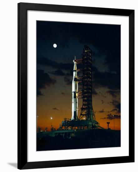 Test Flight of Giant Saturn V Rocket for Apollo 4 Mission at Kennedy Space Center, Nov 8, 1967-null-Framed Photo