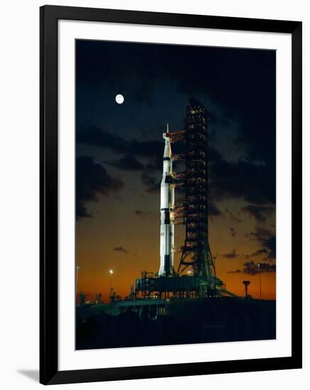 Test Flight of Giant Saturn V Rocket for Apollo 4 Mission at Kennedy Space Center, Nov 8, 1967-null-Framed Photo