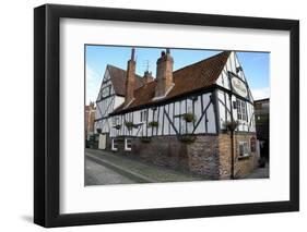 The 13th Century Half-Timbered Red Lion Public House-Peter Richardson-Framed Photographic Print