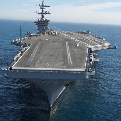 https://imgc.allpostersimages.com/img/posters/the-aircraft-carrier-uss-carl-vinson-in-the-pacific-ocean_u-L-PJ1KAE0.jpg?artPerspective=n