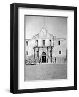 The Alamo in San Antonio, TX Photograph No.1 - San Antonio, TX-Lantern Press-Framed Art Print