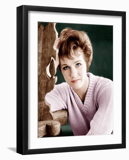 THE AMERICANIZATION OF EMILY, Julie Andrews, 1964-null-Framed Photo