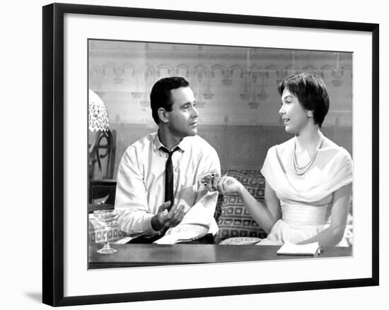 The Apartment, Jack Lemmon, Shirley MacLaine, 1960-null-Framed Photo