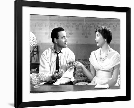 The Apartment, Jack Lemmon, Shirley MacLaine, 1960-null-Framed Photo