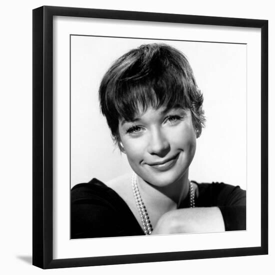 The Apartment, Shirley Maclaine, 1960-null-Framed Photo