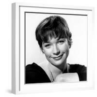 The Apartment, Shirley Maclaine, 1960-null-Framed Photo