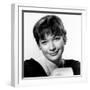 The Apartment, Shirley Maclaine, 1960-null-Framed Photo