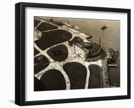 The Aquarium at Castle Clinton of Battery Park-null-Framed Premium Photographic Print