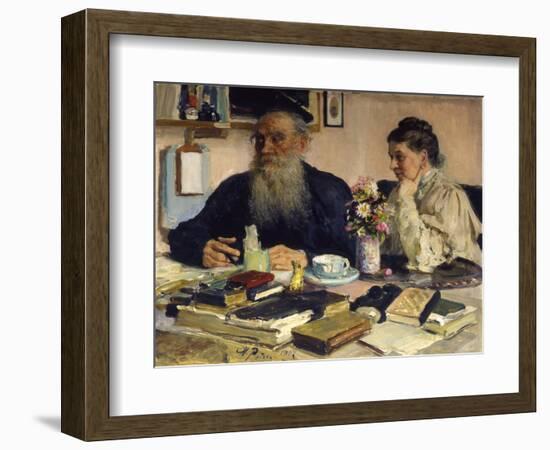 The Author Leo Tolstoy with His Wife in Yasnaya Polyana, 1907-Il'ya Repin-Framed Giclee Print