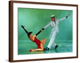 The Band Wagon, Cyd Charisse, Fred Astaire, 1953-null-Framed Photo