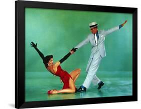 The Band Wagon, Cyd Charisse, Fred Astaire, 1953-null-Framed Photo