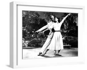 The Band Wagon, Fred Astaire, Cyd Charisse, 1953-null-Framed Photo