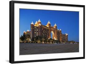 The Beach and the Atlantis 5 Star Resort Complex Designed by the Architects Watg, Dubai-Cahir Davitt-Framed Photographic Print