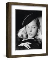 The Big Sleep, Lauren Bacall, Directed by Howard Hawks, 1946-null-Framed Photographic Print