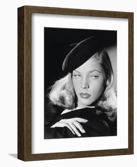 The Big Sleep, Lauren Bacall, Directed by Howard Hawks, 1946-null-Framed Photographic Print