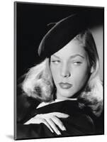 The Big Sleep, Lauren Bacall, Directed by Howard Hawks, 1946-null-Mounted Photographic Print