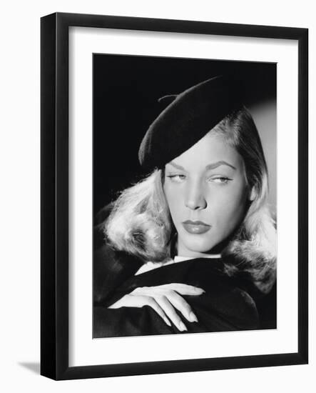 The Big Sleep, Lauren Bacall, Directed by Howard Hawks, 1946-null-Framed Photographic Print