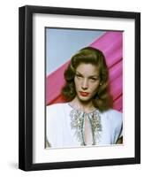 The Big Sleep, Lauren Bacall, Directed by Howard Hawks, 1946-null-Framed Photographic Print