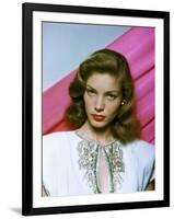 The Big Sleep, Lauren Bacall, Directed by Howard Hawks, 1946-null-Framed Photographic Print