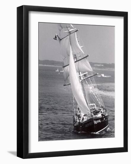 The Black Pearl Sailing Off of Martha's Vineyard-Alfred Eisenstaedt-Framed Photographic Print