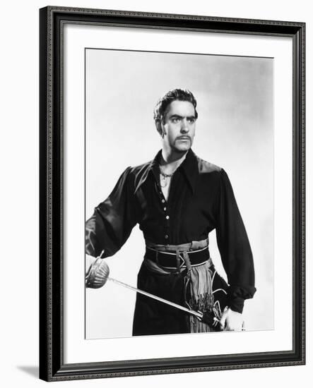 The Black Swan, Tyrone Power, 1942-null-Framed Photo