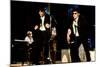 THE BLUES BROTHERS, 1980 directed by JOHN LANDIS Dan Aykroyd and John Belushi (photo)-null-Mounted Photo