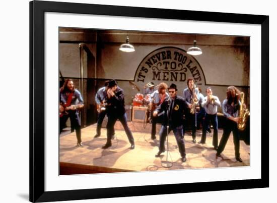 THE BLUES BROTHERS, 1980 directed by JOHN LANDIS Dan Aykroyd and John Belushi (photo)-null-Framed Photo