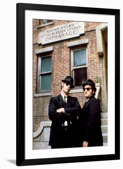 THE BLUES BROTHERS, 1980 directed by JOHN LANDIS Dan Aykroyd and John Belushi (photo)-null-Framed Photo