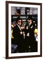 THE BLUES BROTHERS, 1980 directed by JOHN LANDIS John Belushi and Dan Aykroyd (photo)-null-Framed Photo