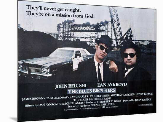 THE BLUES BROTHERS, 1980 directed by JOHN LANDIS John Belushi and Dan Aykroyd (photo)-null-Mounted Photo