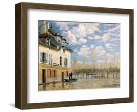 The Boat in the Flood, Port-Marly, 1876-Alfred Sisley-Framed Premium Giclee Print