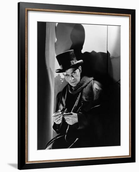The Body Snatcher, 1945-null-Framed Photographic Print