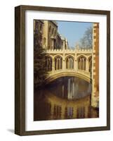 The Bridge of Sighs, St. John's College, Cambridge, Cambridgeshire, England, UK-Christina Gascoigne-Framed Photographic Print