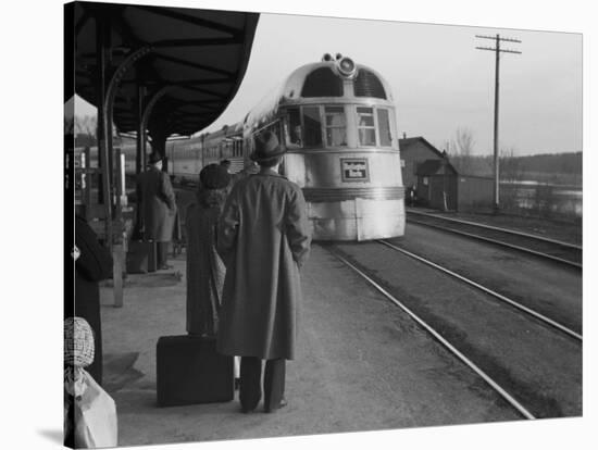 The Burlington Zephyr, East Dubuque, Illinois, c.1940-John Vachon-Stretched Canvas