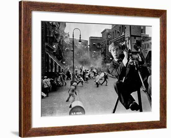 The Cameraman, 1928-null-Framed Photographic Print