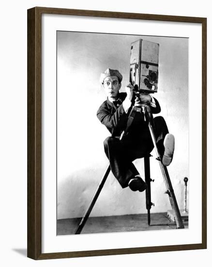 The Cameraman, Buster Keaton, 1928, Newsreel Camera-null-Framed Photo