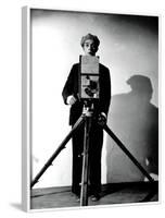 The Cameraman, Buster Keaton, 1928-null-Framed Photo