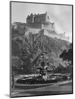 The Castle and Ross Fountain, Edinburgh, 1924-1926-Alfred Hind Robinson-Mounted Giclee Print