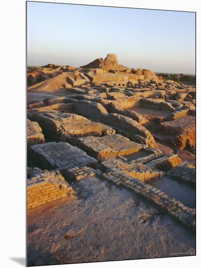 The Citadel with Buddhist Stupa 2nd Century Ad, Mohenjodaro, Pakistan-Ursula Gahwiler-Mounted Photographic Print